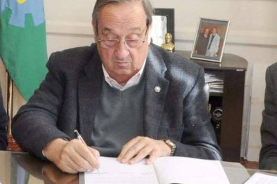 Tandil: Lunghi denunci� corrupci�n en una obra de gas licitada durante la anterior gesti�n provincial