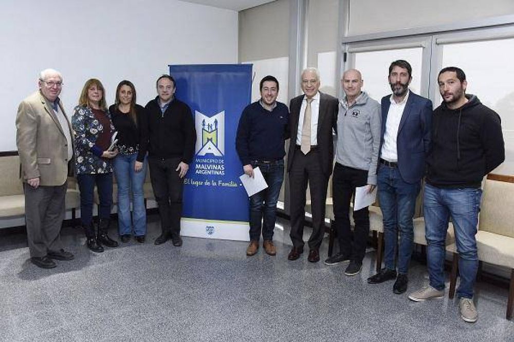 Nardini y el Dr Cormillot se reunieron para planificar el primer Instituto de Nutrici�n en Malvinas Argentinas