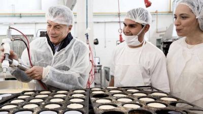 Mauricio Macri y Mar�a Eugenia Vidal y Jorge Macri visitaron una pasteler�a artesanal de Vicente L�pez