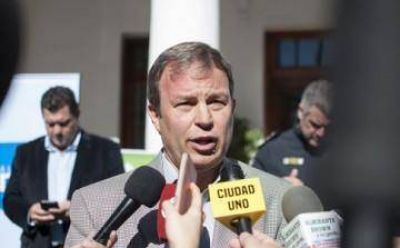 Cascallares camina los barrios y localidades de Brown
