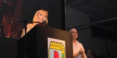 Peronismo platense: con la presencia de Magario, Alak llam� a la unidad