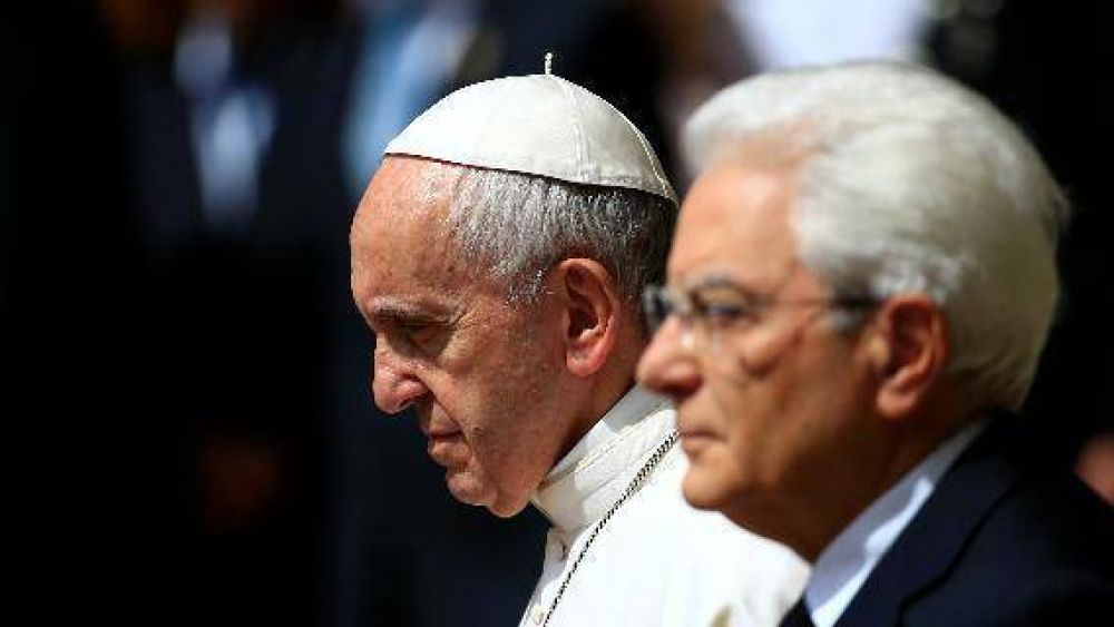 El Papa y Mattarella: compromiso por los migrantes, el trabajo y contra el terrorismo