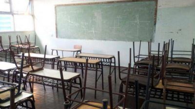 Provincia: Gremios docentes decidieron ir ma�ana al paro