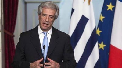  Tabar� V�zquez dicta un decreto que impide la huelga en el sector de combustibles