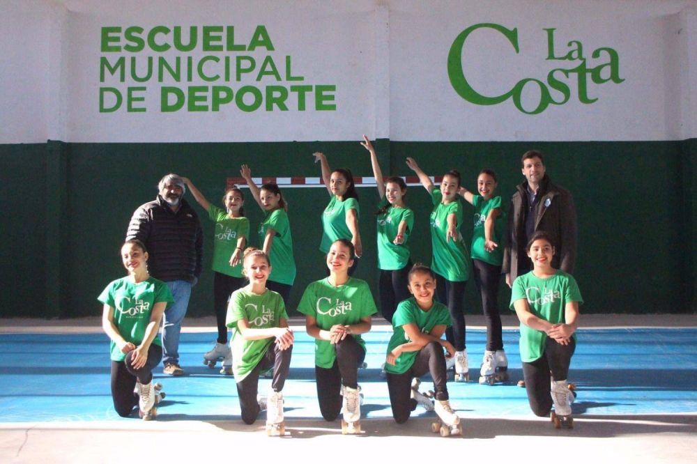 LA COSTA: De Jes�s inaugur� en Aguas Verdes el Polideportivo Malvinas Argentinas