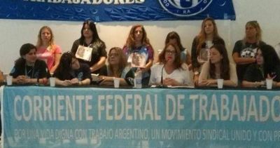 �El primer eslab�n de la cadena de ajuste es la mujer�