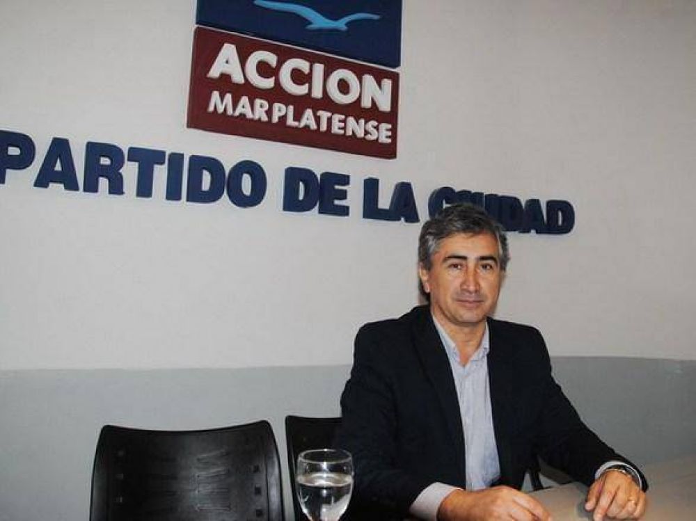 Marcelo Fern�ndez: �El tr�nsito es un caos, lo mismo que el gobierno de Arroyo�