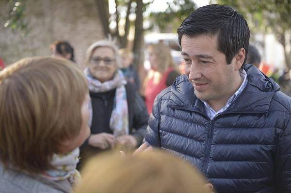 Comenz� el plan de pavimentaci�n de las calles que conectan arterias troncales
