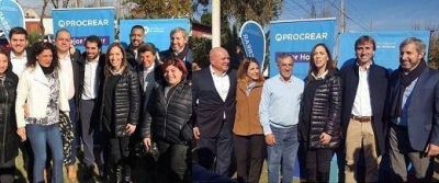 Finalmente Vidal baj� a Malvinas Argentinas: fotos con Cariglino y con �Albi� Czernikowski