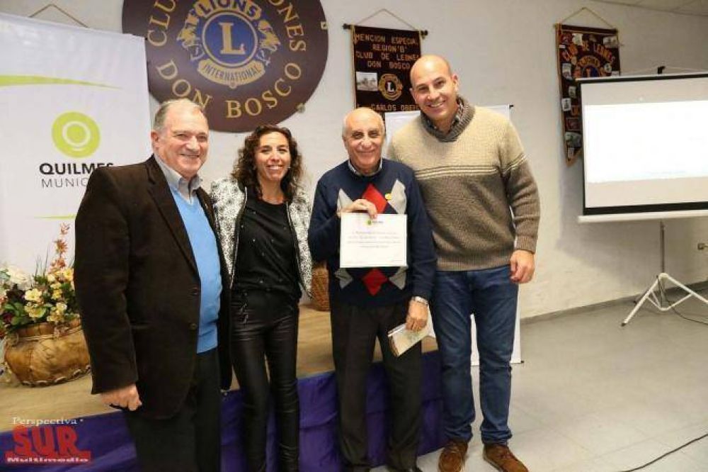 Molina: �Es fundamental que nuestra sociedad siga manteniendo un fuerte lazo vecinal�