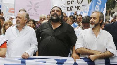 Paran hoy los docentes bonaerenses y suman 16 los d�as perdidos