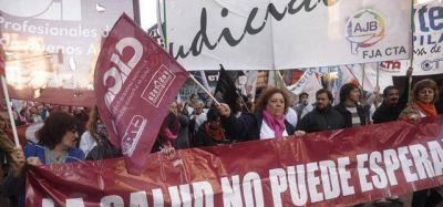 M�dicos, estatales, docentes y judiciales se movilizaron