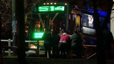 Claypole: delincuentes mataron a un chofer de la l�nea 514 y hay paro en varias l�neas de transporte urbano de zona sur