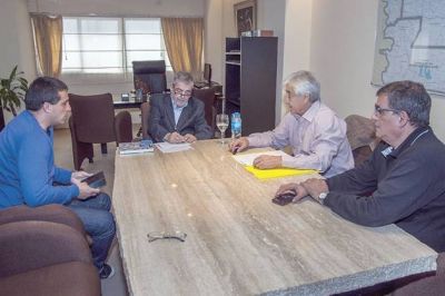 El gobernador recibi� a dirigentes de la Uni�n Obrera Metal�rgica