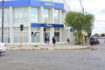 Fracas� la paritaria de la ANSeS y los gremios preparan un �gran� paro nacional