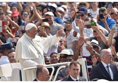 Saludo, bendici�n y aliento del Papa a peregrinos del mundo