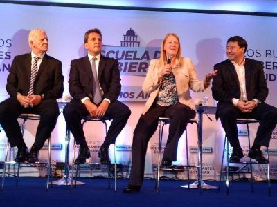 Massa y Stolbizer acompa�aron el lanzamiento de una nueva edici�n de la Escuela de Gobierno en Vicente L�pez
