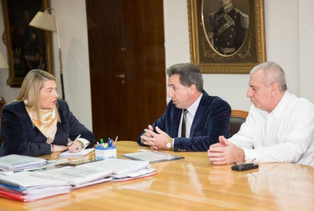 Bertone firm convenio con Nacin para ahondar en la seguridad migratoria