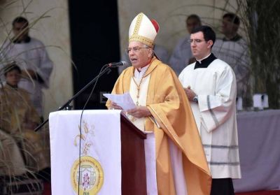 Los obispos argentinos saludaron al cardenal Re por su elecci�n en el colegio cardenalicio