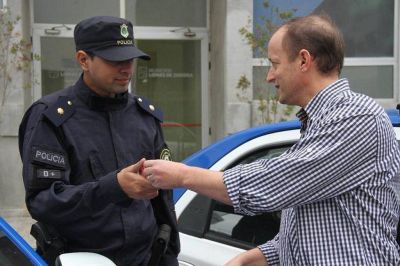 Lomas: entregan m�s m�viles para reforzar el patrullaje en los barrios
