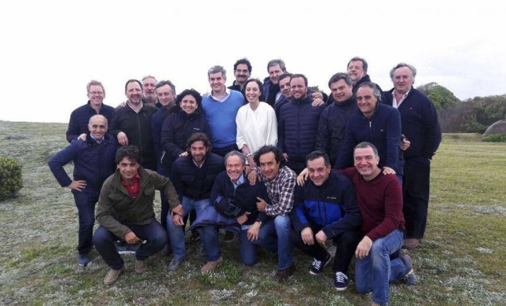 Retiro espiritual y listas: Vidal, sus ministros y el foco en las PASO