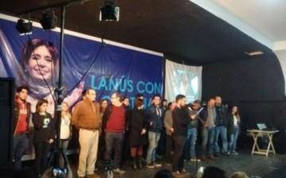 El peronismo de Lan�s, �unido detr�s de Cristina cueste lo que cueste�
