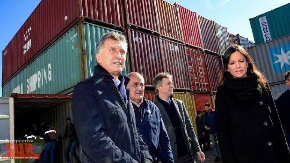 Macri en la IMPA con Stanley y recorri� contenedores con mercader�a incautada