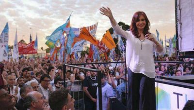 CFK lanza su frente con un spot para revivir la �m�stica K�
