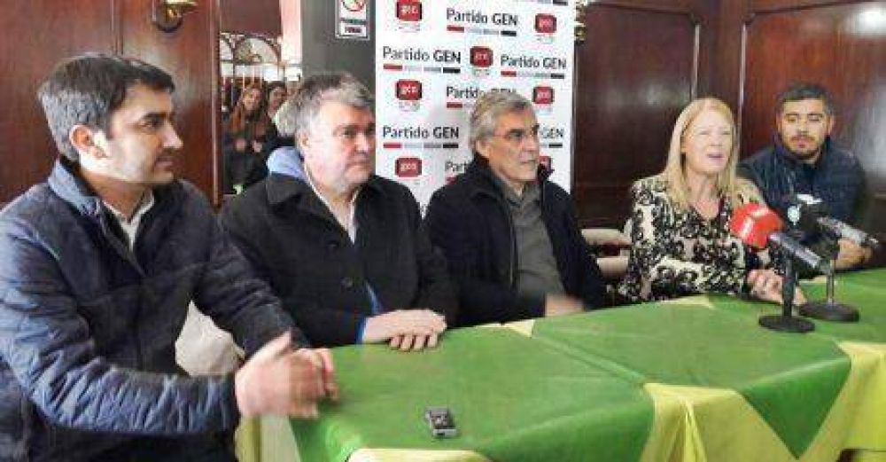 Stolbizer dijo en Trenque Lauquen que vino a �escuchar a los actores directos de la regi�n� afectados por las inundaciones