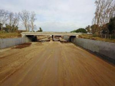 Avanza la obra que sacar� de circulaci�n al viejo puente de Luj�n