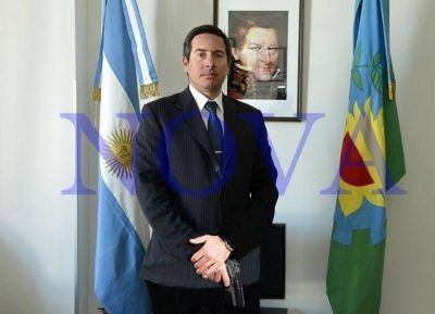 Fernando Rozas, un funcionario pistolero: la 9mm habr�a sido provista por la armer�a del SPB
