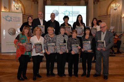 Generaciones de la Shoa present� un nuevo cuadernillo en la Legislatura Porte�a