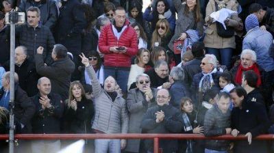 El VIP de Cristina: qui�nes son los dirigentes que acompa�aron el acto en Arsenal