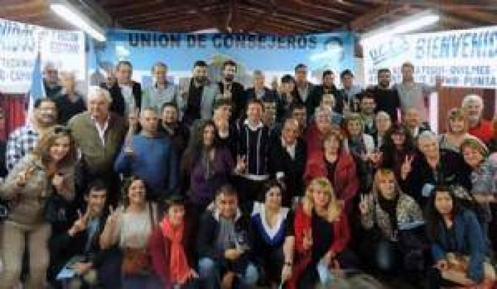 Alicia Galioti se sum� a los consejeros escolares que dieron el apoyo a Cristina Fern�ndez
