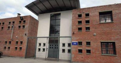 �El Centro de Menores de Bat�n no tiene un tratamiento para las adicciones�