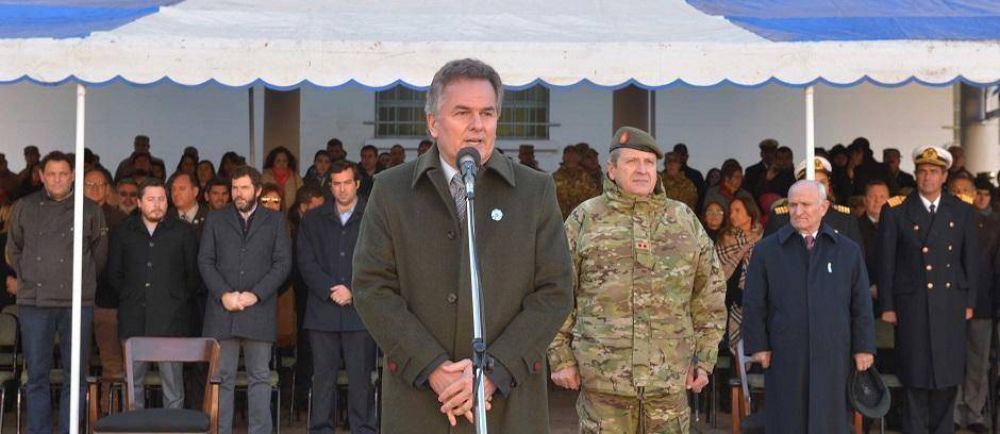 El Intendente encabez� las actividades oficiales por el D�a de la Bandera
