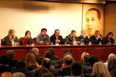Jugada K para que no se vayan con Randazzo los PJ distritales