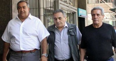 Acu�a le baj� el precio a Schmid y dijo que la CGT pedir� 35% para el salario m�nimo