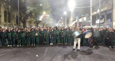 Schiaretti tensa y amaga con no reincorporar a los choferes despdidos