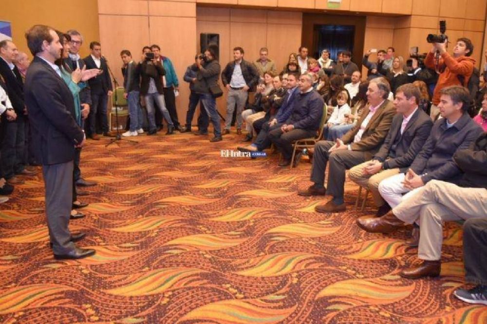 �Desarrollo y Trabajo� es un espacio �distinto� que apunta a seguir transformando la provincia