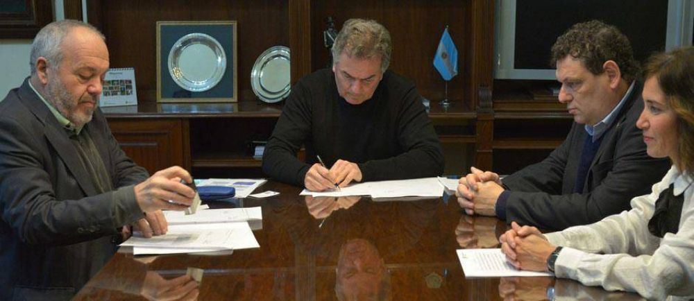 Acuerdo entre la Agencia de Acreditaci�n de Competencias Laborales de la provincia y el Municipio