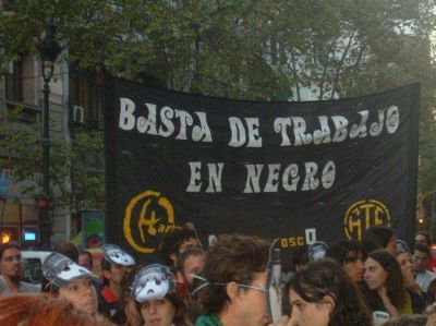 Seg�n el INDEC, uno de cada tres trabajadores est� en negro  