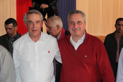 Lazos bilaterales con Paraguay: Passalacqua comparti� un encuentro con el presidente Cart�s y el gobernador Gneiting