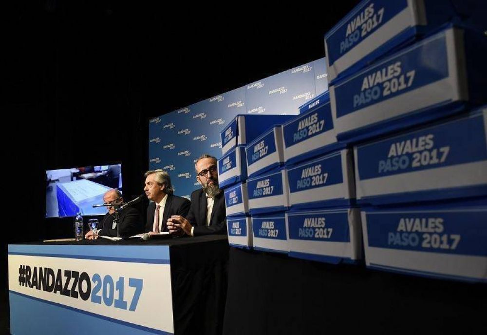 El randazzismo critic� a Espinoza por demorar los tr�mites electorales
