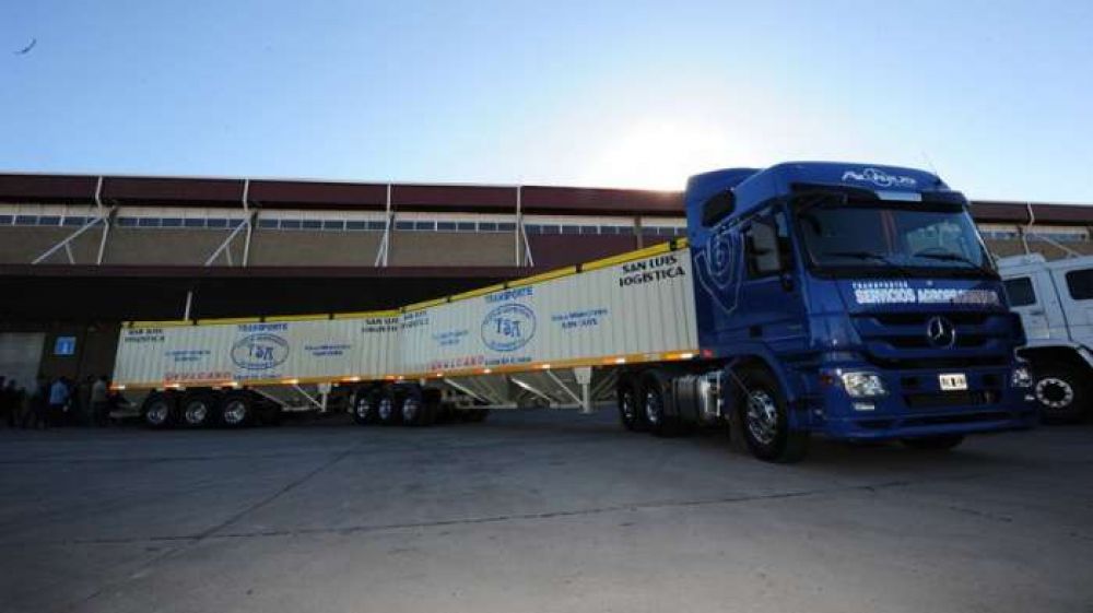 Los camiones bitrenes generarn inversiones por US$100 millones y ahorro de 30% en costos