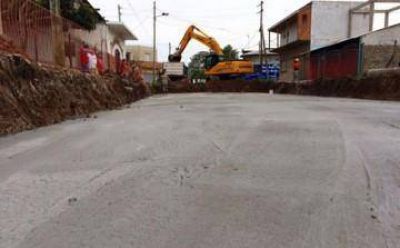 El Municipio ejecuta obras de asfalto en Claypole