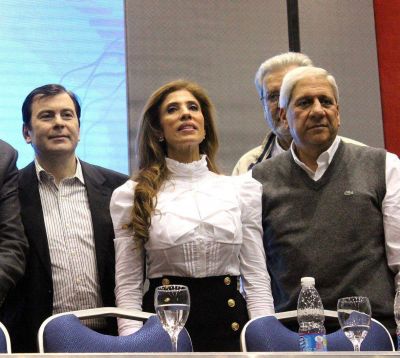 Habr�a representaci�n de los gremios en el FC