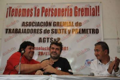 Metrov�as debe devolver a su puesto a 13 trabajadores