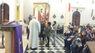 El Obispo presidi� una misa por los desaparecidos y fallecidos del �Repunte�