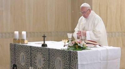 El Papa Francisco llama a hacerse peque�os y humildes para conocer el misterio de Jes�s